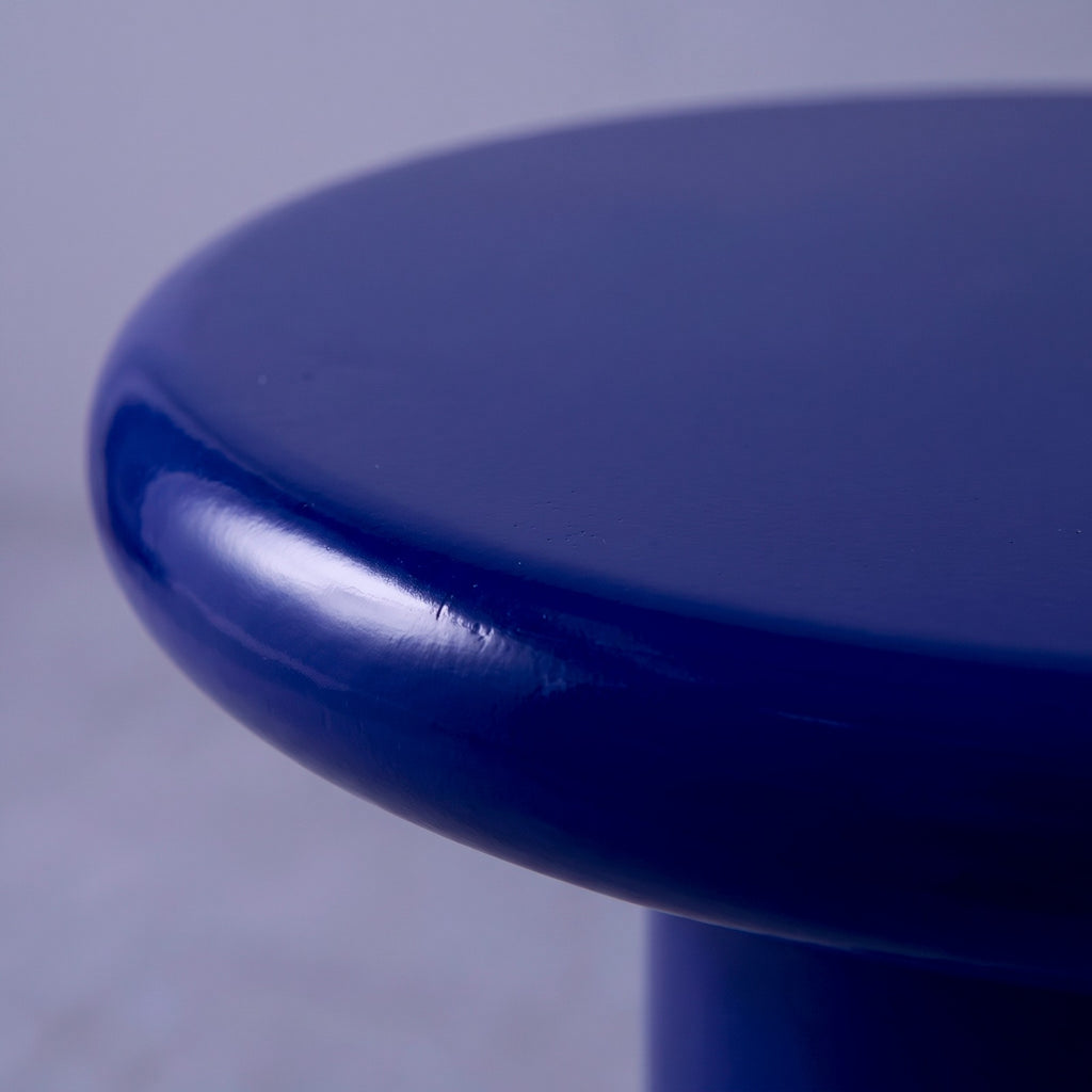 Mesa de Arrime Bilbao Azul — detalle del material
