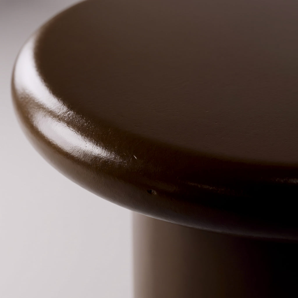 Mesa de Arrime Bilbao Chocolate — detalle del material
