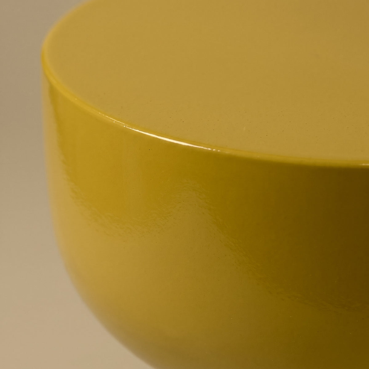 Mesa de Arrime Mia Mostaza — detalle del material