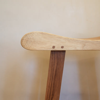 Banqueta / Taburete Baik